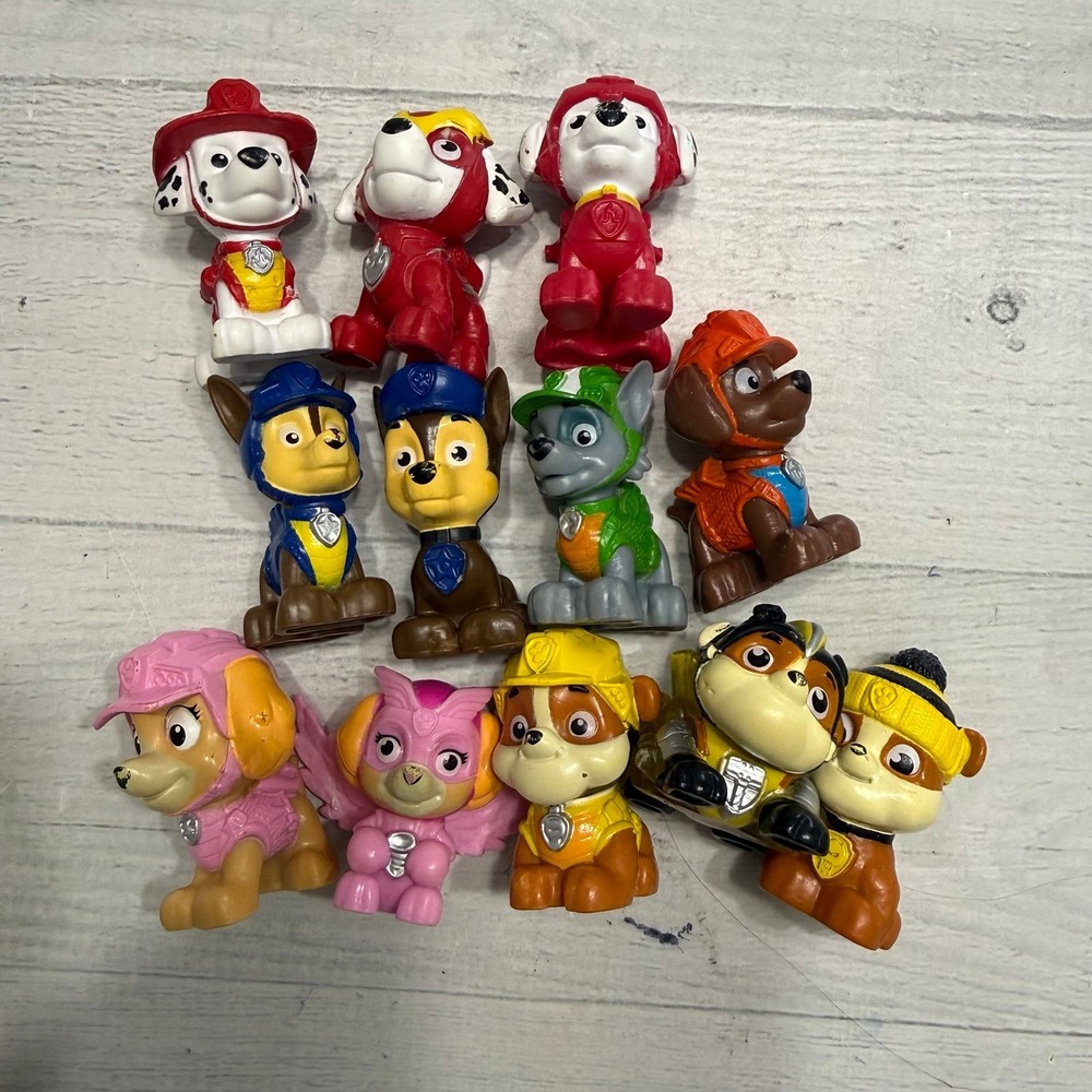 Paw Patrol mini action figures toy lot 12 total